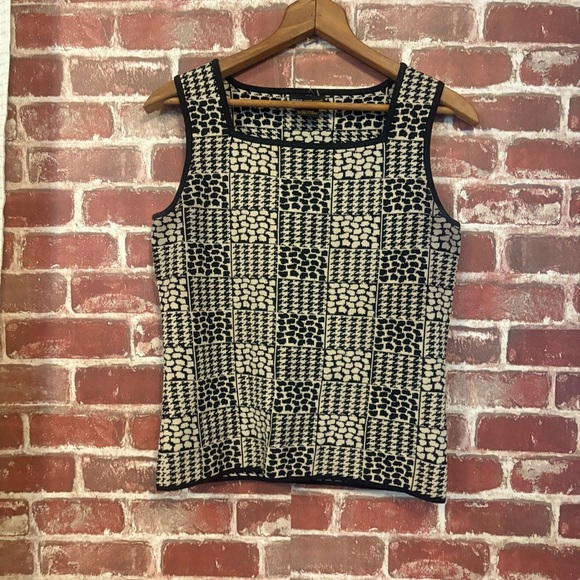 Grace Dane Lewis Tops - Grace Dane Lewis Chic Black and Cream Women's Top (small)